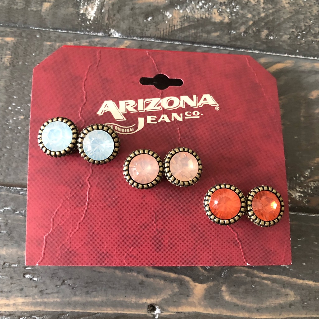 4 For 20 Sale New Arizona Jean Co Earrings 9$